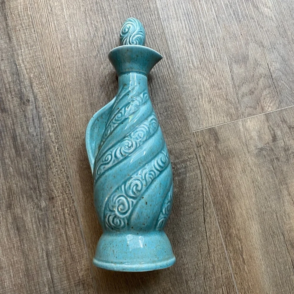 Vintage 1966 Jim Beam Regal China Turquoise Scroll Swirl Decanter 13.5